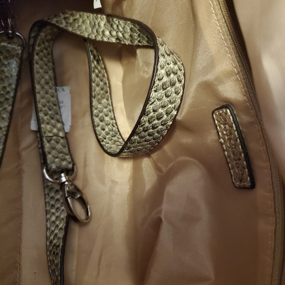 Snakeskin With Ruffles Shoulder Bag By Nicole Miller - Picture 6 of 9